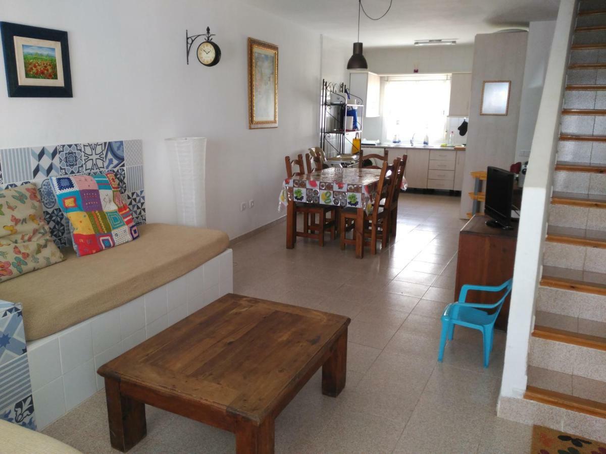 Comodidad En Aguamarga! Agua Amarga  Extérieur photo